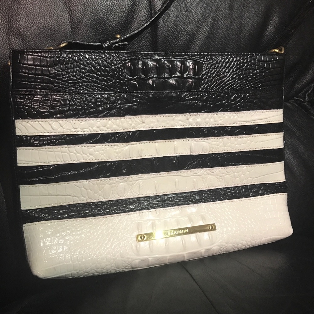 SOLD in another site. Black and white Brahmin
